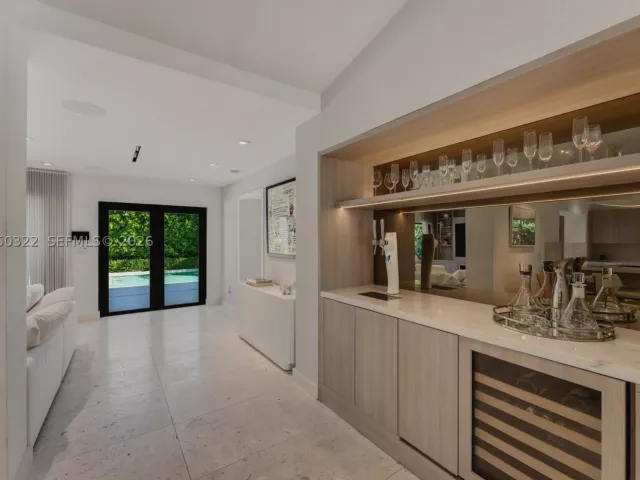 Продажа дома по адресу 771 Fairway Dr - фото 9264479