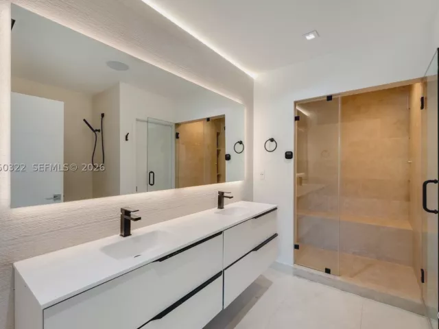 Продажа дома по адресу 771 Fairway Dr - фото 9264492
