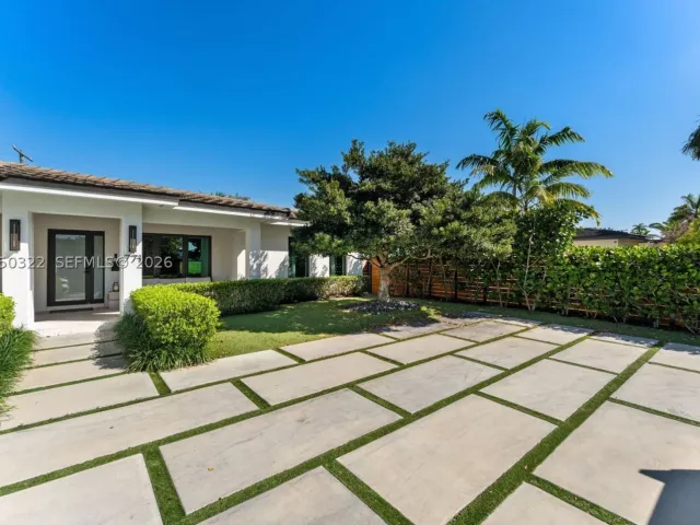 Продажа дома по адресу 771 Fairway Dr - фото 9264466