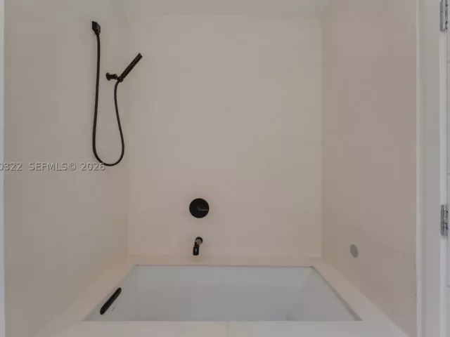 Продажа дома по адресу 771 Fairway Dr - фото 9264493