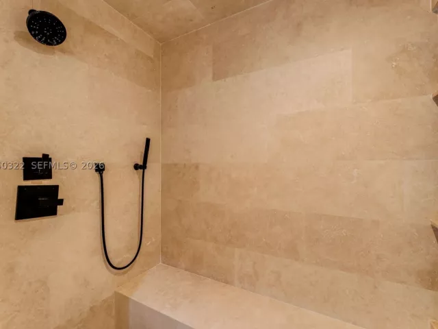 Продажа дома по адресу 771 Fairway Dr - фото 9264494