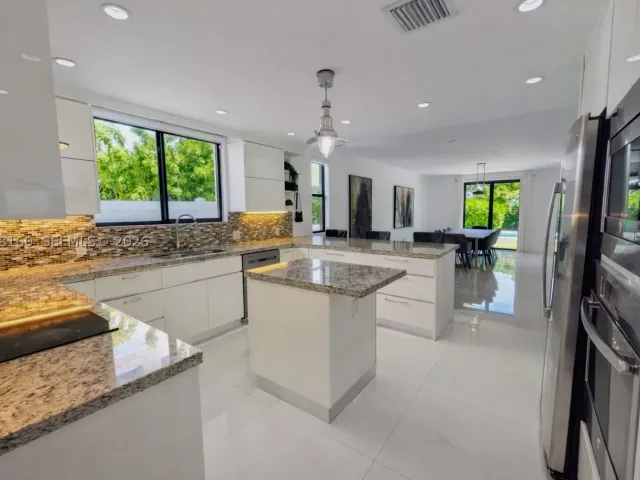 Продажа дома по адресу 471 SW 30th Rd - фото 8880323