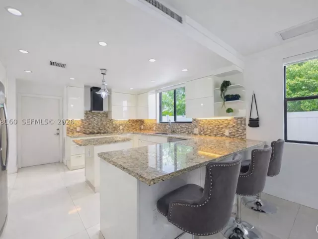 Продажа дома по адресу 471 SW 30th Rd - фото 8880324