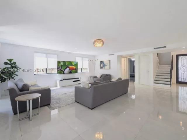 Продажа дома по адресу 471 SW 30th Rd - фото 8880321
