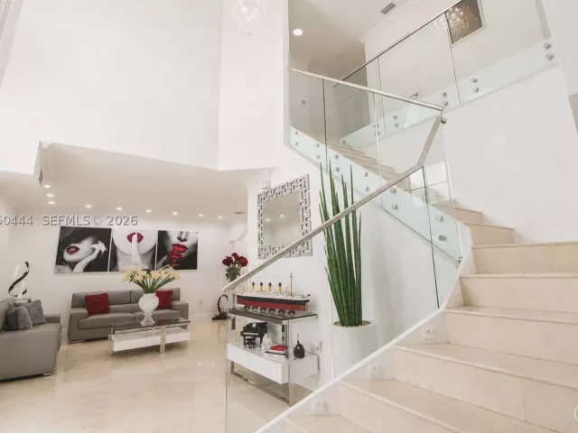 Продажа дома по адресу 16075 SW 149th Ter - фото 8955323