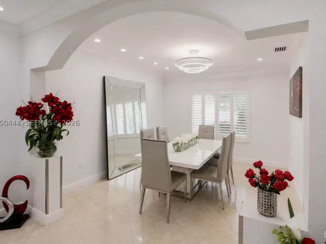 Продажа дома по адресу 16075 SW 149th Ter - фото 8955327