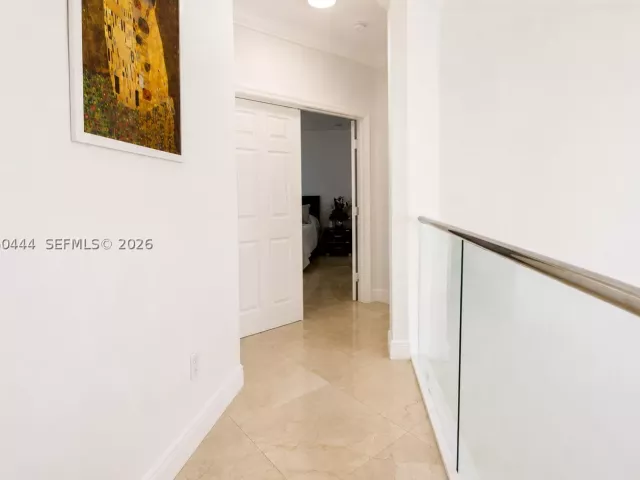 Продажа дома по адресу 16075 SW 149th Ter - фото 8955331