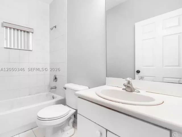 Продажа дома по адресу 22901 SW 114th Ave - фото 8880547