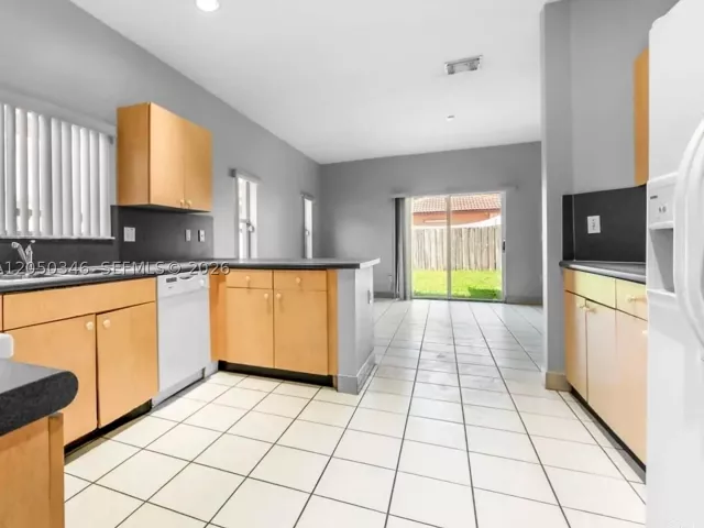 Продажа дома по адресу 22901 SW 114th Ave - фото 8880541