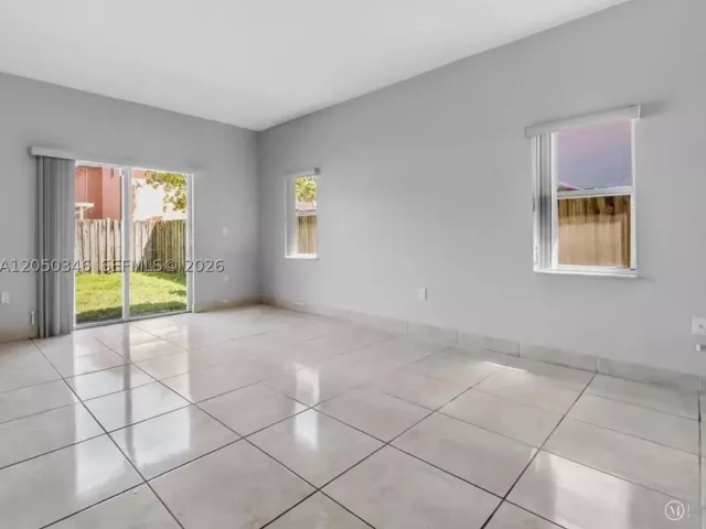 Продажа дома по адресу 22901 SW 114th Ave - фото 8880543