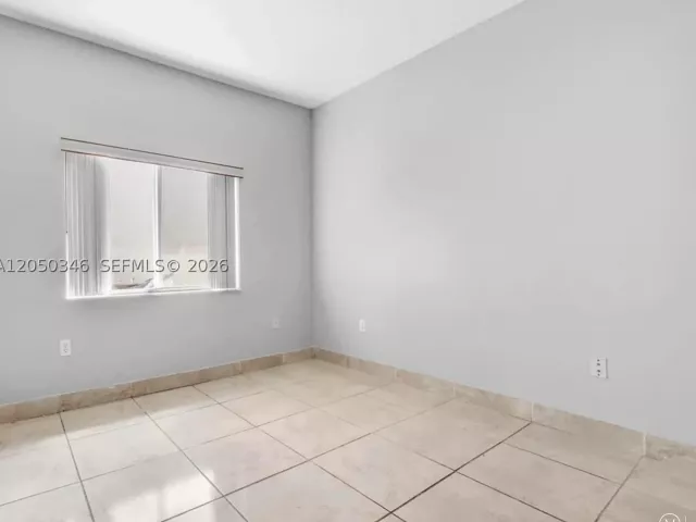 Продажа дома по адресу 22901 SW 114th Ave - фото 8880546