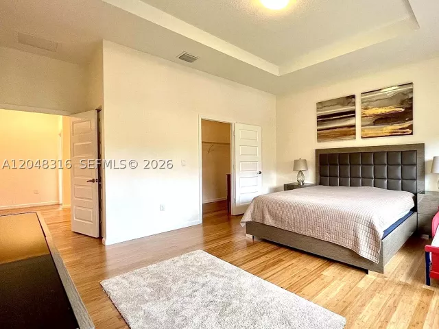 Продажа дома по адресу 965 NE 193rd Ter - фото 8880530