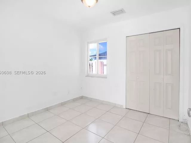 Продажа дома по адресу 19721 SW 122nd Pl - фото 8880747