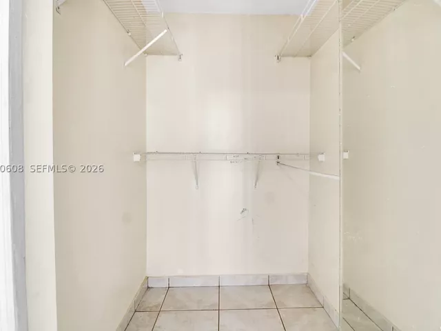 Продажа дома по адресу 19721 SW 122nd Pl - фото 8880752