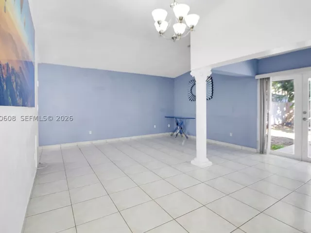 Продажа дома по адресу 19721 SW 122nd Pl - фото 8880753