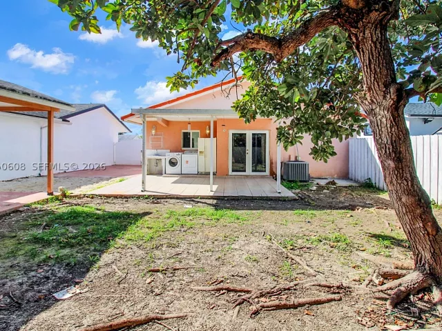 Продажа дома по адресу 19721 SW 122nd Pl - фото 8880756