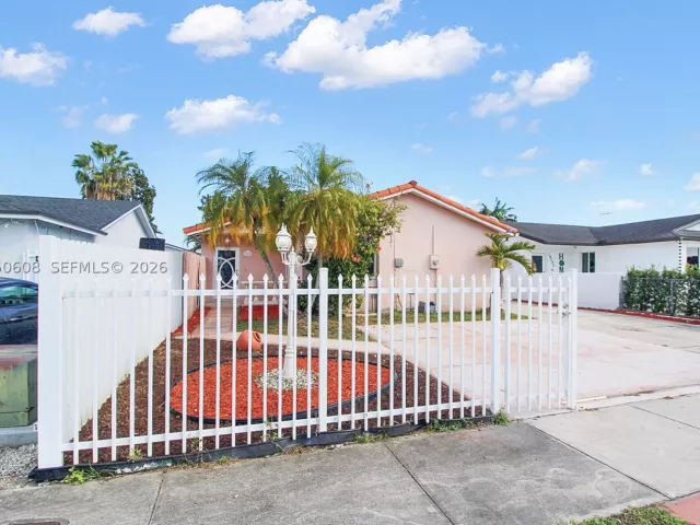 Продажа дома по адресу 19721 SW 122nd Pl - фото 8880739