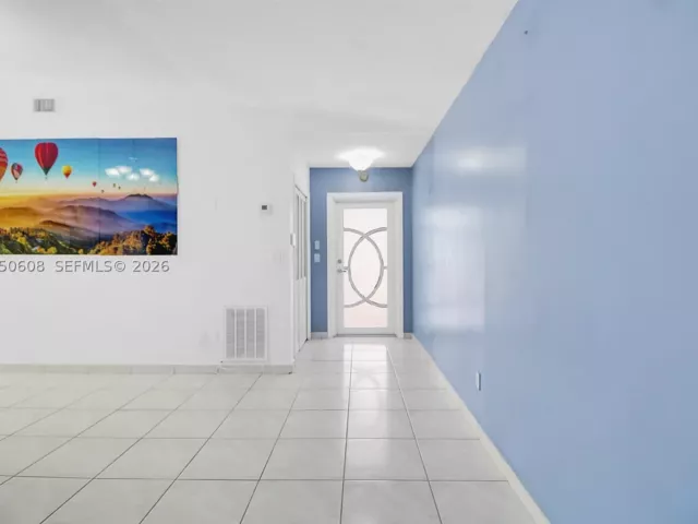Продажа дома по адресу 19721 SW 122nd Pl - фото 8880742