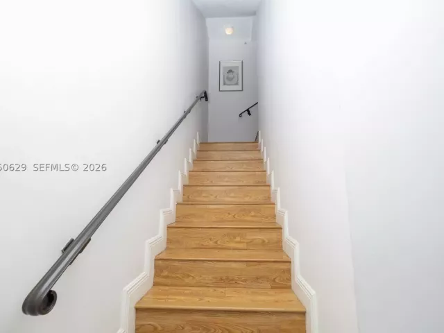 Продажа дома по адресу 18451 NE 27th Pl - фото 9478545