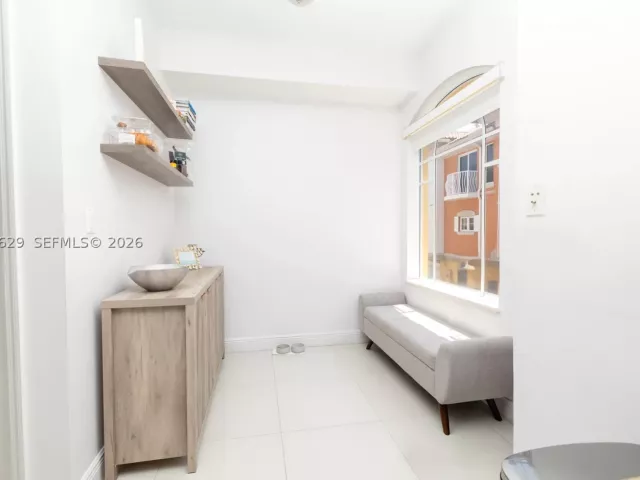 Продажа дома по адресу 18451 NE 27th Pl - фото 9478560