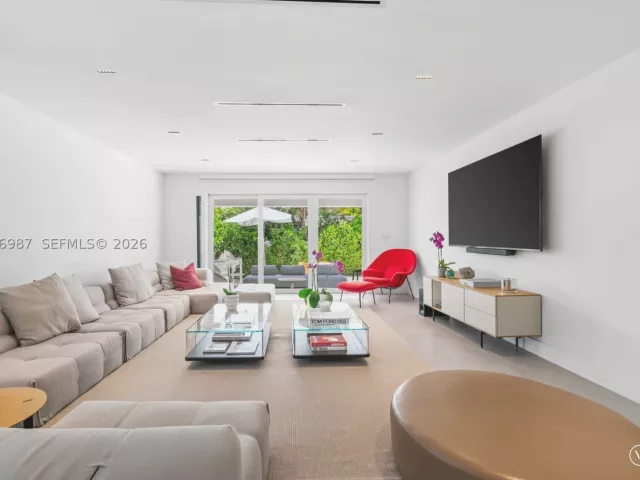 Продажа дома по адресу 9033 Emerson Ave - фото 8881172