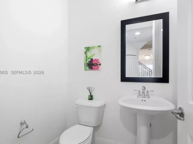 Продажа дома по адресу 12441 NW 18th Ct - фото 8947287