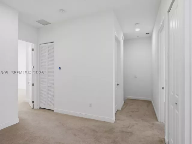 Продажа дома по адресу 12441 NW 18th Ct - фото 8947289