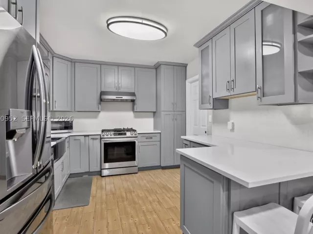 Продажа дома по адресу 206 N 32nd Ave - фото 9123999