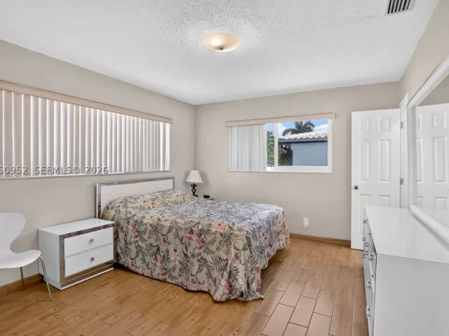 Продажа дома по адресу 206 N 32nd Ave - фото 9124004