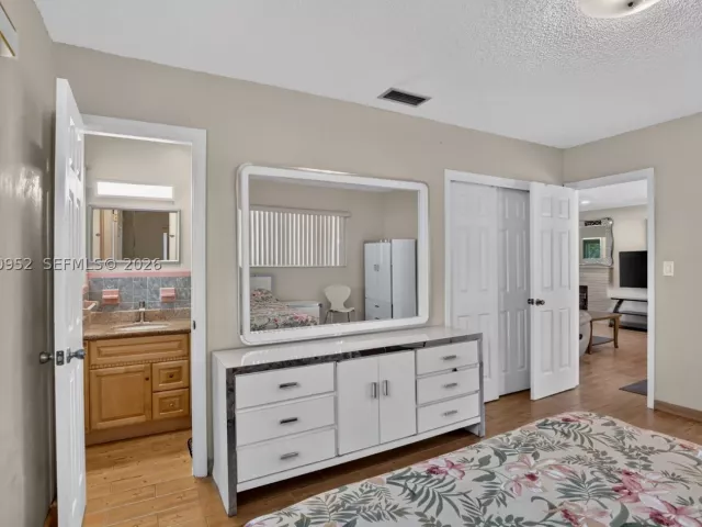 Продажа дома по адресу 206 N 32nd Ave - фото 9124011