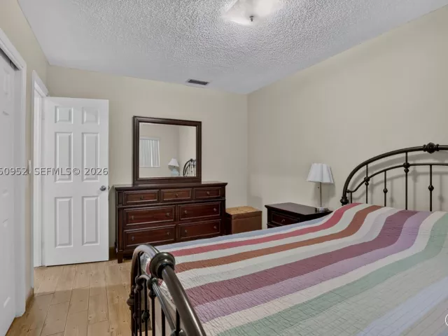 Продажа дома по адресу 206 N 32nd Ave - фото 9124025