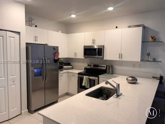 Продажа дома по адресу 14852 SW 183rd Ter - фото 8925818