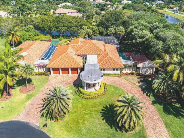 Продажа дома по адресу 16090 Rio Del Paz - фото 8928428