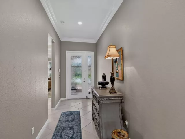 Продажа дома по адресу 9575 Sandpiper Shores Way - фото 8889145