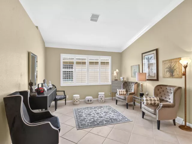 Продажа дома по адресу 9575 Sandpiper Shores Way - фото 8889149