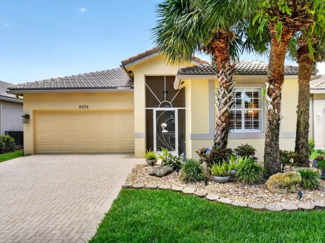 Продажа дома по адресу 9575 Sandpiper Shores Way - фото 8889139
