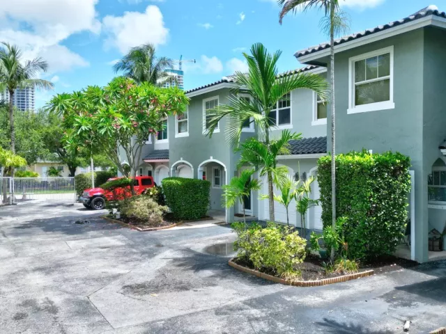Продажа дома по адресу 804 SW 4th Avenue - фото 9283377