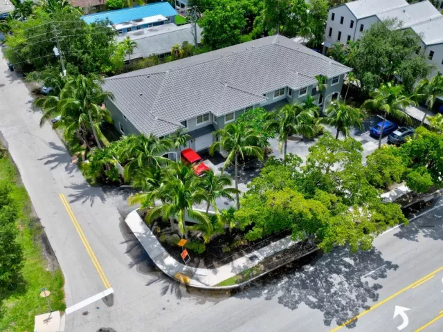 Продажа дома по адресу 804 SW 4th Avenue - фото 9283380