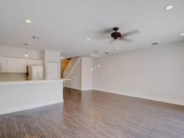 Продажа дома по адресу 804 SW 4th Avenue - фото 9283383