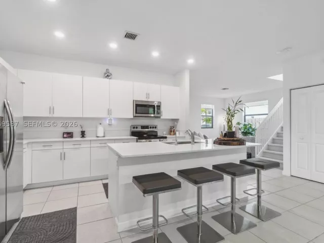 Продажа дома по адресу 24242 SW 119th Pl - фото 8883207