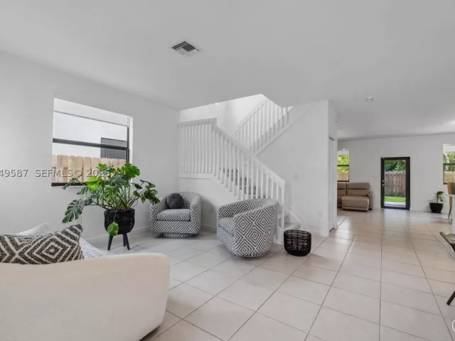 Продажа дома по адресу 24242 SW 119th Pl - фото 8883203