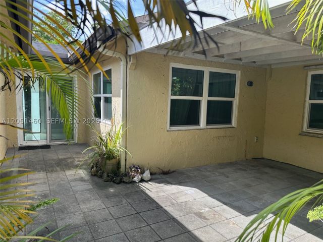 Продажа дома по адресу 6061 NW 198th Ter - фото 9036615