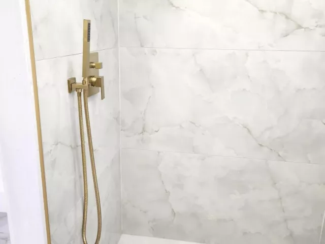 Продажа дома по адресу 401 SE 1st Avenue - фото 9278754