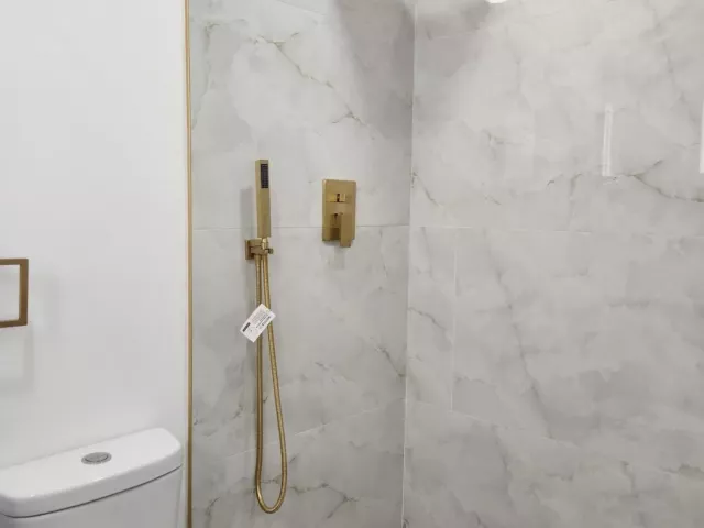 Продажа дома по адресу 401 SE 1st Avenue - фото 9278745