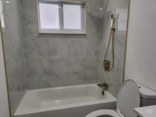 Продажа дома по адресу 401 SE 1st Avenue - фото 9278749