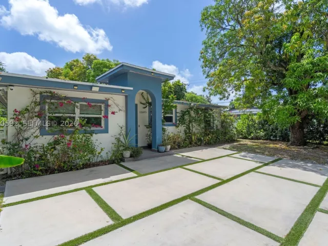 Продажа дома по адресу 12685 NW Miami Ct - фото 8884817