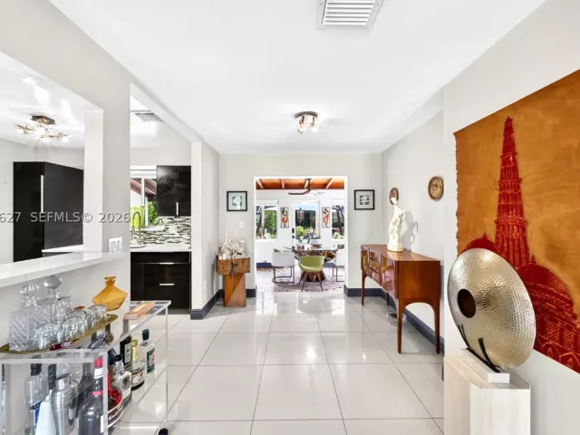 Продажа дома по адресу 467 NE 129th St - фото 8883788