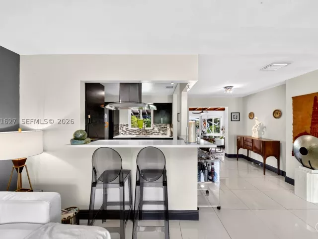 Продажа дома по адресу 467 NE 129th St - фото 8883791