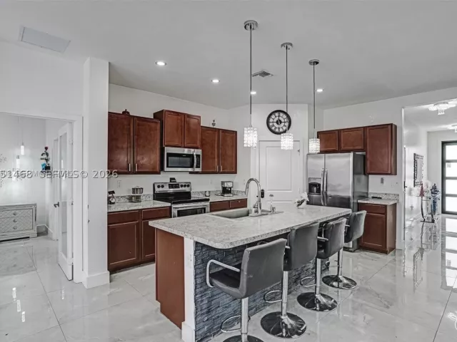 Продажа дома по адресу 27563 SW 133rd Ave - фото 8919955