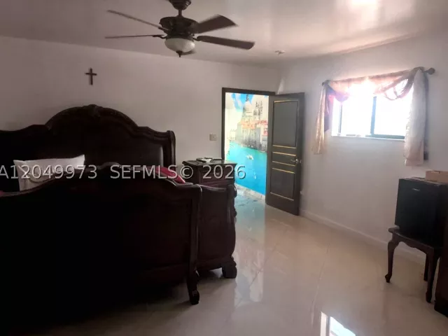 Продажа дома по адресу 3711 SW 122nd Ave - фото 8916193